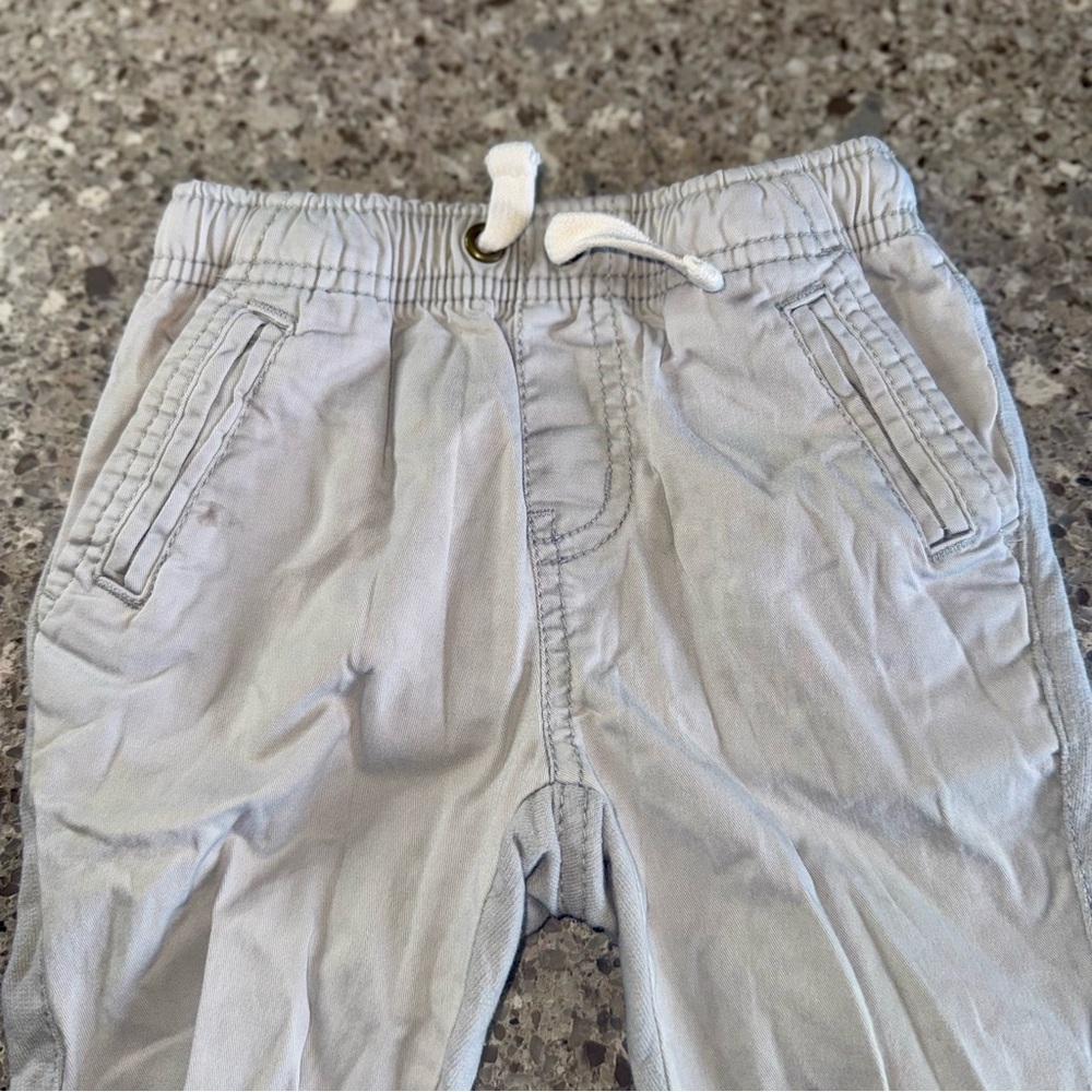 Cat & Jack l Light Gray Kids Jogger Pants l Boy’s Size: 3T - Picture 5 of 10